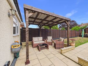 COVERED SEATING AREA ON PATIO- click for photo gallery